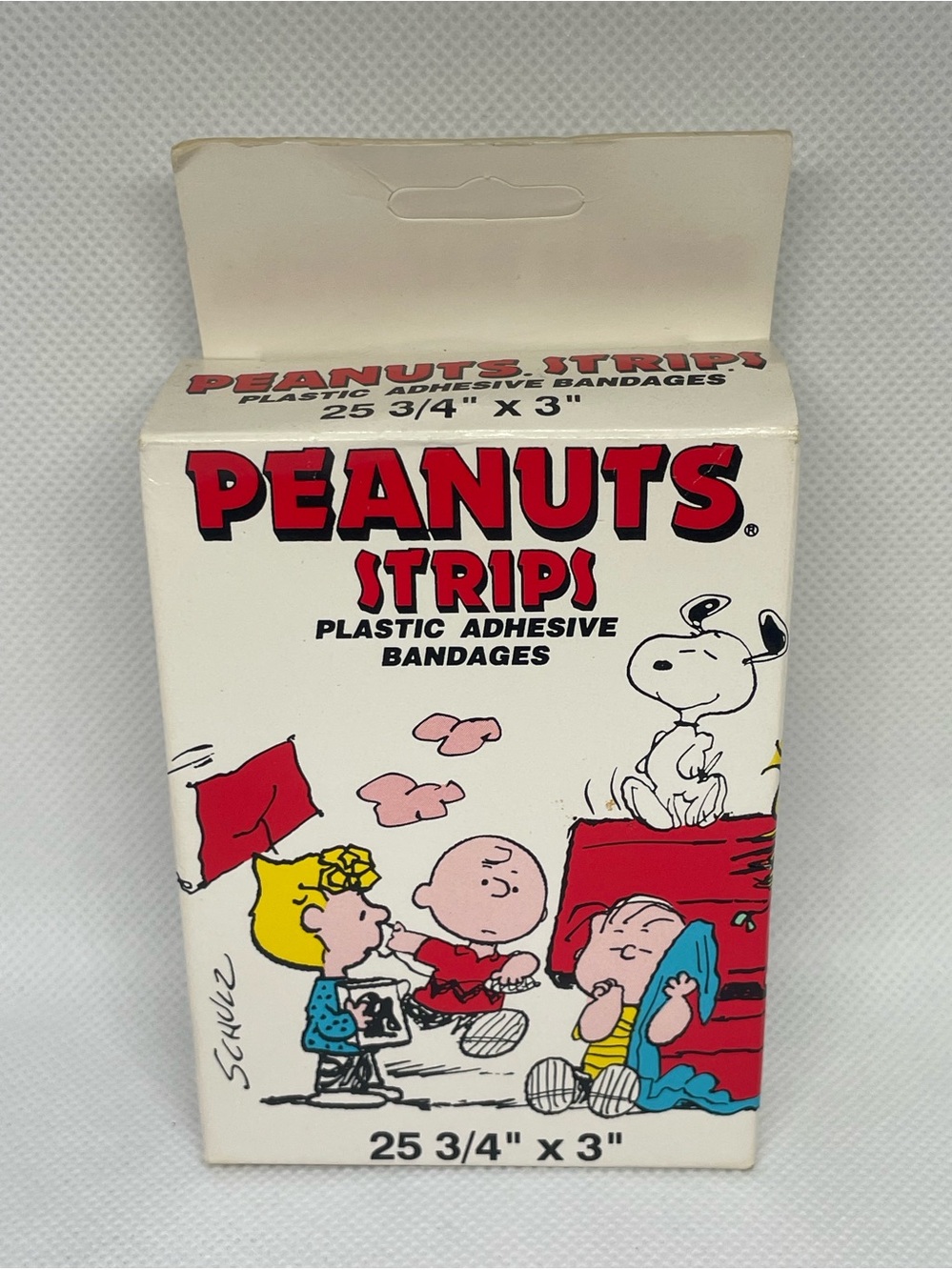 Vintage Peanuts Strips First Aid Plastic Adhesive Bandages 25ct Very Rare HTF.